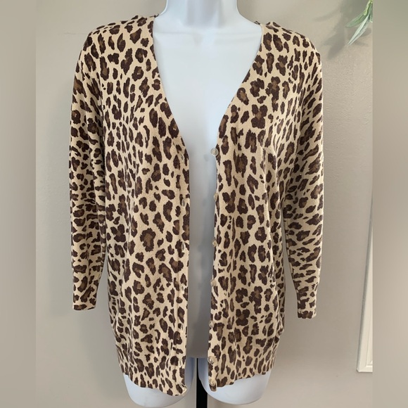 Covington Leopard Print Women's Cardigan - Picture 1 of 16